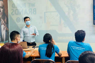 Môi trường học tập Digital Marketing toàn diện