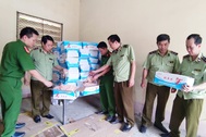 Thu giữ 350 kg mực khô ăn liền nhập lậu, phạt chủ lô hàng 70 triệu đồng