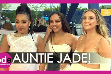 Little Mix rạng rỡ trên thảm đỏ