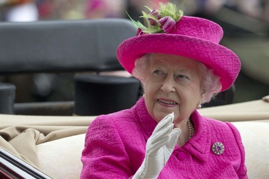 Anh lên kế hoạch bí mật sơ tán Nữ hoàng phòng bạo loạn do Brexit