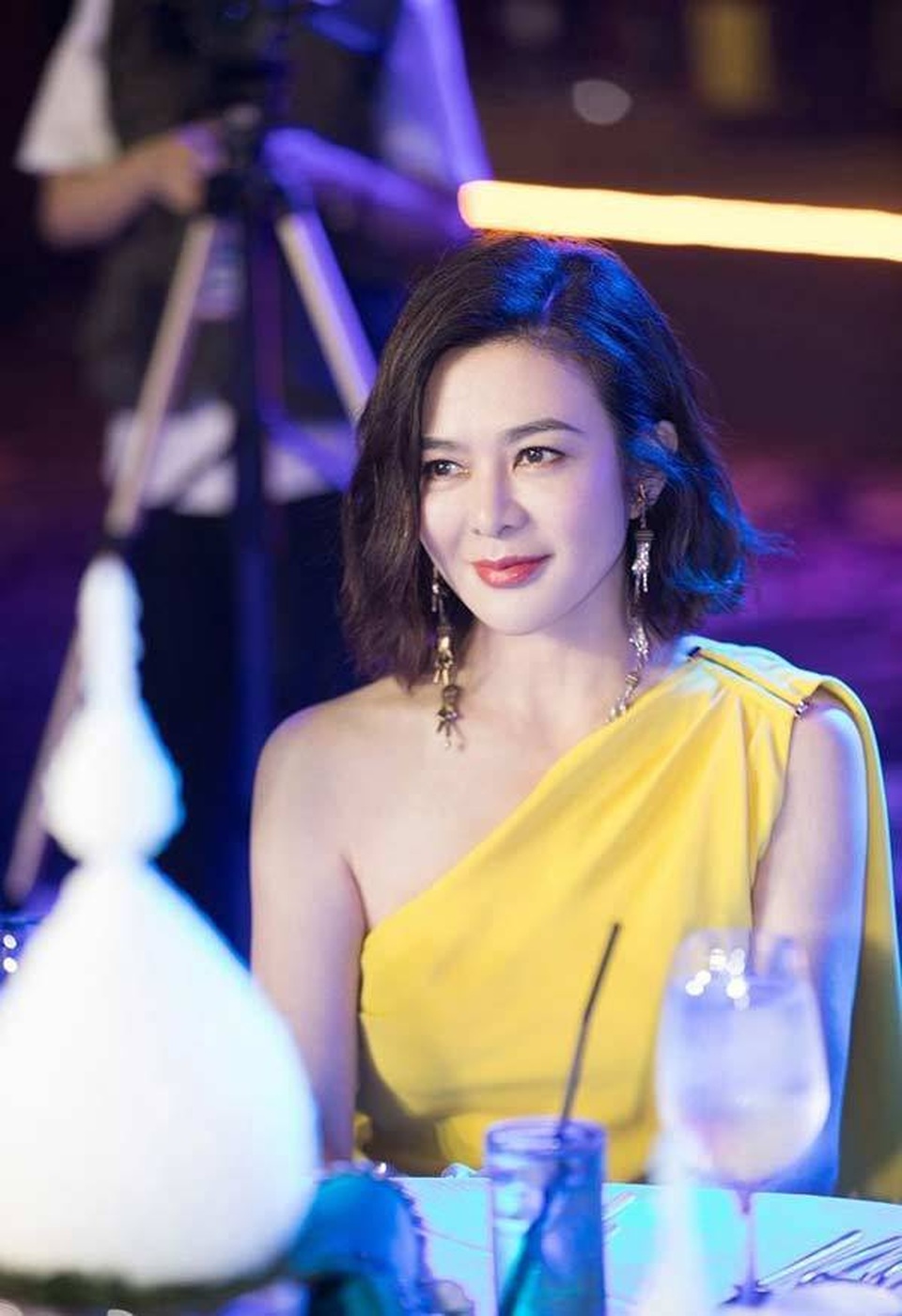 Đệ nhất mỹ nhân Hồng Kông sống cô độc với khối tài sản kếch sù ở tuổi 59 - 6 Đệ nhất mỹ nhân Hồng Kông sống cô độc với khối tài sản kếch sù ở tuổi 59 - 6