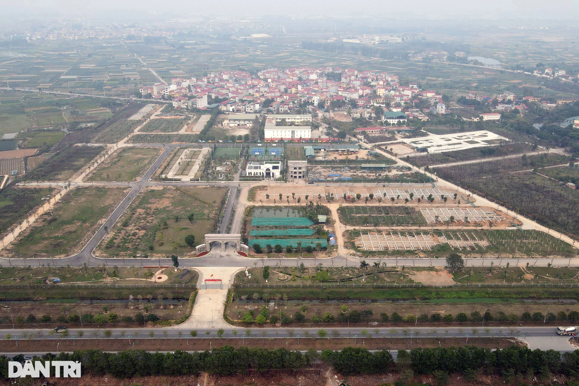 Sau 15 năm được tạm giao đất, dự án khu đô thị CEO Mê Linh giờ thế nào? - 2 Sau 15 năm được tạm giao đất, dự án khu đô thị CEO Mê Linh giờ thế nào? - 2