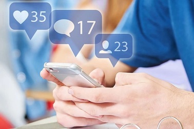 Mẹ treo thưởng để con trai tránh xa mạng xã hội đến năm 18 tuổi