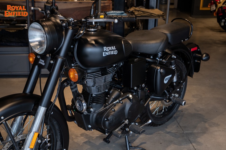 Royal Enfield Việt Nam ra mắt mẫu Classic và Bullet 2020 - 4 Royal Enfield Việt Nam ra mắt mẫu Classic và Bullet 2020 - 4