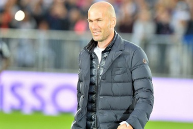 Zidane bác bỏ khả năng tiếp quản “ghế nóng” Real Madrid