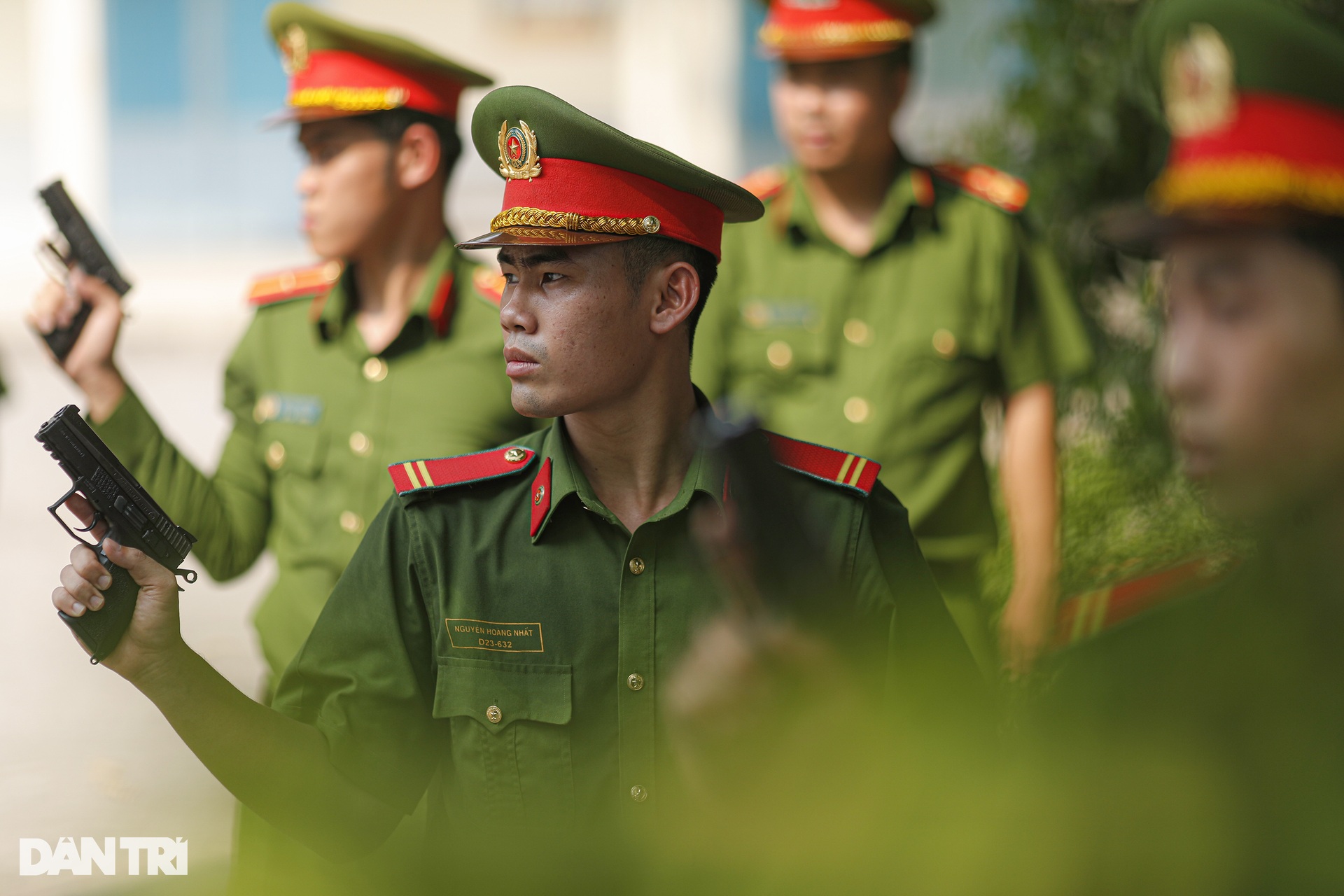 Đội quân thầm lặng bảo vệ hàng đặc biệt của quốc gia: Không thể sai sót - 8 Đội quân thầm lặng bảo vệ hàng đặc biệt của quốc gia: Không thể sai sót - 8