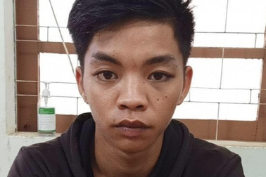 Lừa chở bạn gái 13 tuổi đi hát karaoke lại đưa vào nghĩa trang hiếp dâm