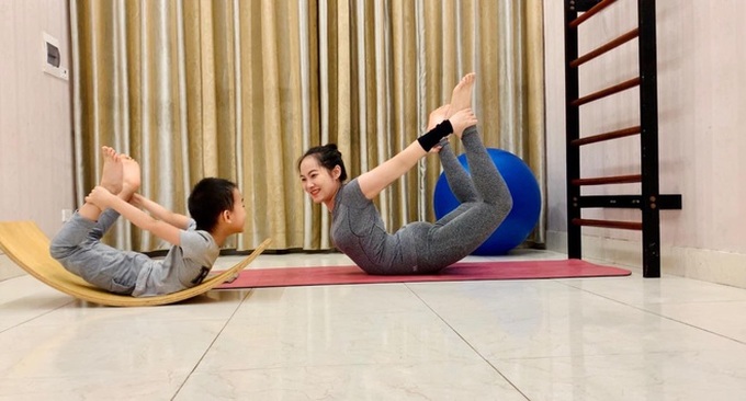 Vượt qua trầm cảm sau sinh và có màn lột xác ngoạn mục, bà mẹ một con khiến tất cả lặng người khi kể về chồng - Ảnh 3. Vượt qua trầm cảm sau sinh và có màn lột xác ngoạn mục, bà mẹ một con khiến tất cả lặng người khi kể về chồng - Ảnh 3.