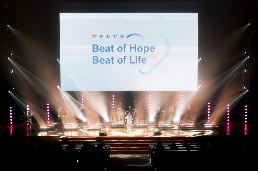 Xúc động đêm nhạc tri ân các y bác sĩ, ngành y tế tại TPHCM