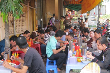 Sau Tết, hàng quán chay đắt hàng