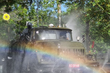 Hải Phòng phun khử trùng các tuyến phố chính