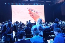 Samsung trình làng Galaxy Z Flip, bộ 3 Galaxy S20 với camera 108 Megapixel