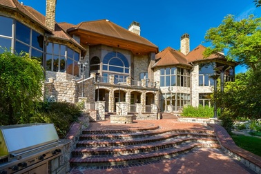 Đường hầm bí mật dưới nước trong biệt thự triệu đô đắt đỏ ở Mỹ