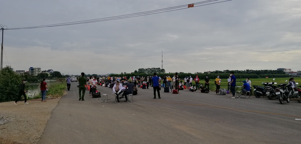 Hơn 7.000 công nhân ở tâm dịch Bắc Giang muốn về quê Lạng Sơn - 1 Hơn 7.000 công nhân ở tâm dịch Bắc Giang muốn về quê Lạng Sơn - 1
