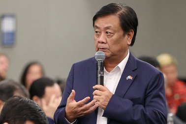 Bộ trưởng hứa tìm mọi con đường để nông sản Việt Nam "xuất ngoại"