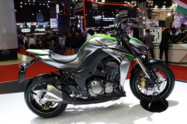 Kawasaki Z1000 2014 - "Sinh vật đến từ hành tinh khác"