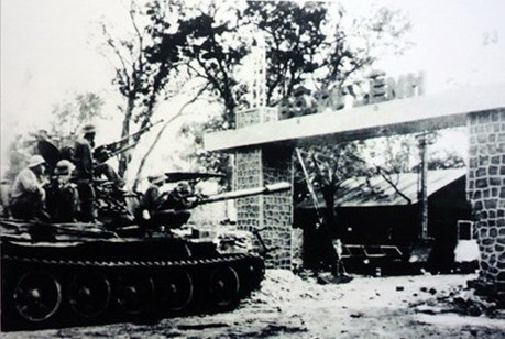 Vị tướng đặc biệt kể trận điểm huyệt mở đầu Đại thắng mùa xuân 1975 - 6 Vị tướng đặc biệt kể trận điểm huyệt mở đầu Đại thắng mùa xuân 1975 - 6