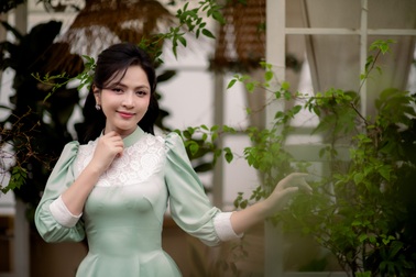 Ca sĩ Duyên Quỳnh nói rõ mối quan hệ với nhạc sĩ Nguyễn Văn Chung