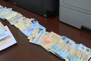 Phá đường dây làm giả căn cước, đăng ký xe quy mô lớn