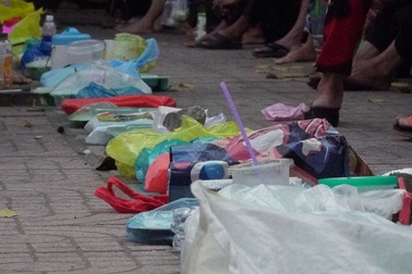 Sự thật hình ảnh những hộp cơm "xếp hàng" ở TPHCM