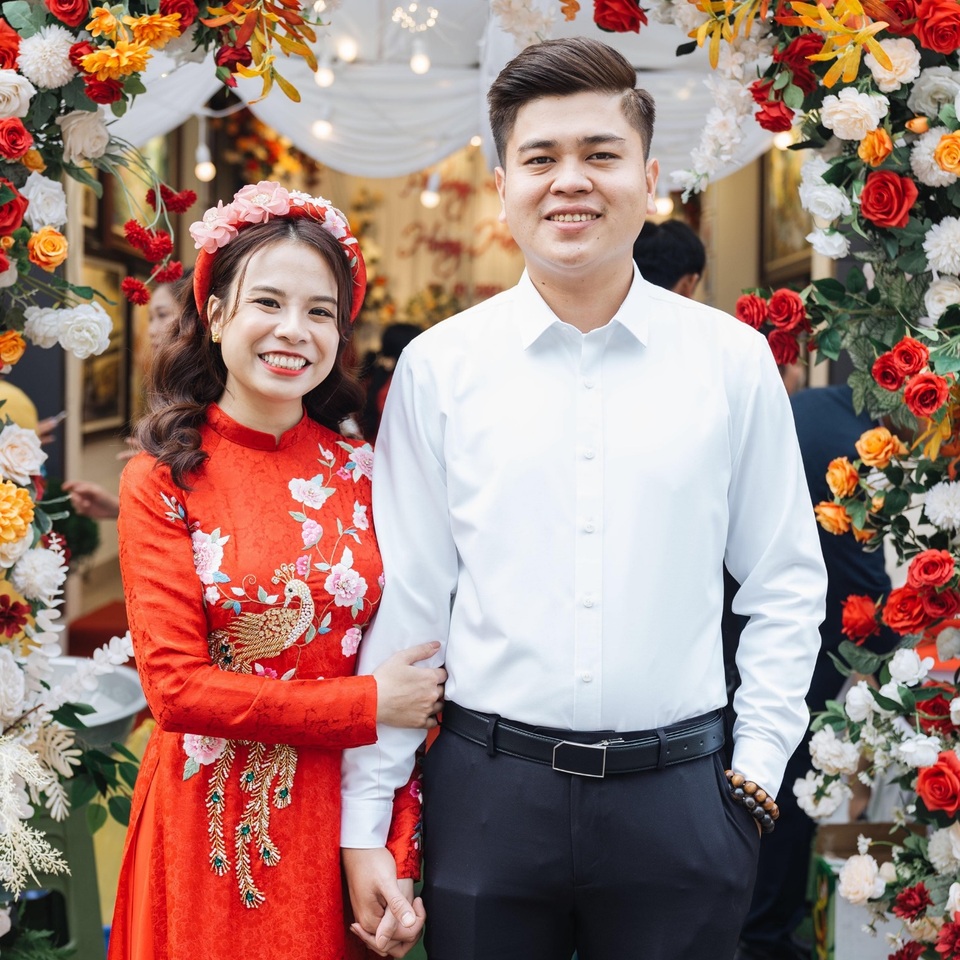 Chuyện tình đẹp trong khu cách ly của chàng y sĩ và cô du học sinh Hà thành - 1 Chuyện tình đẹp trong khu cách ly của chàng y sĩ và cô du học sinh Hà thành - 1