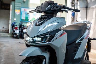 Đánh giá nhanh VinFast Viper: Dáng đẹp, phuộc êm nhưng vẫn có điểm trừ