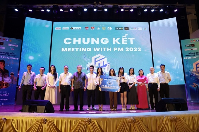 Đội thi Kimmie Neftu đã xuất sắc giành giải Quán quân với số tiền thưởng 70 triệu đồng.