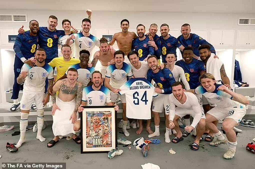 Phá kỷ lục của Wayne Rooney, Harry Kane nói điều bất ngờ - 2