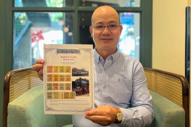 Diện kiến bộ sưu tập tem in đè "độc nhất vô nhị" tại TPHCM