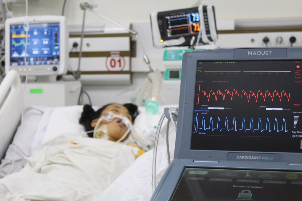 Giải cứu bệnh nhân khỏi những hóa đơn viện phí tiền tỷ - 2 Giải cứu bệnh nhân khỏi những hóa đơn viện phí tiền tỷ - 2