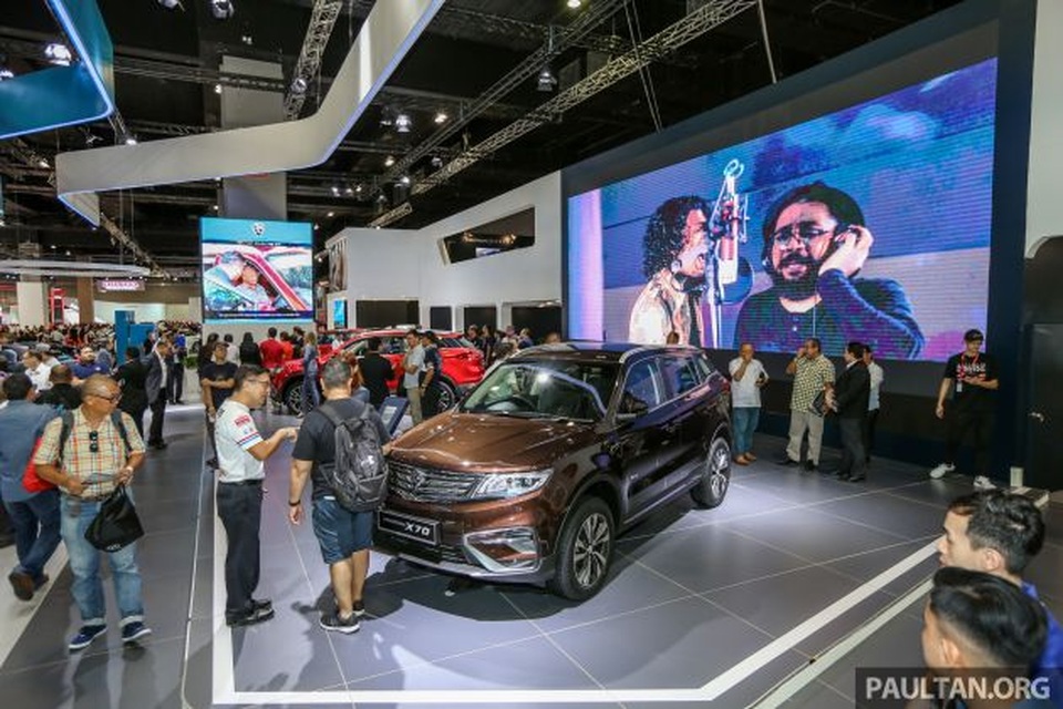 Malaysia miễn thuế bán ô tô để kích cầu thị trường - 1 Malaysia miễn thuế bán ô tô để kích cầu thị trường - 1