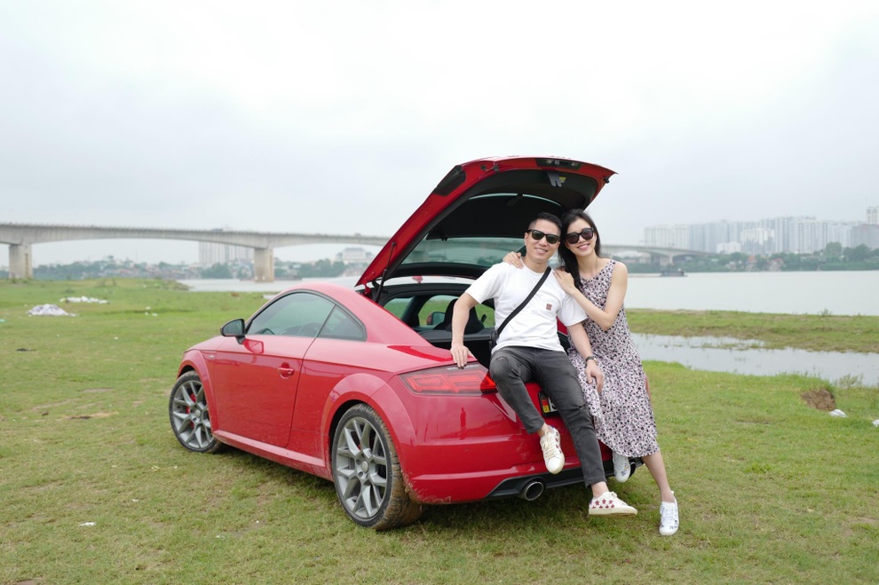 Chuyện tình yêu của MC - Top 15 Hoa hậu Việt Nam và doanh nhân hơn 12 tuổi - 8 Chuyện tình yêu của MC - Top 15 Hoa hậu Việt Nam và doanh nhân hơn 12 tuổi - 8
