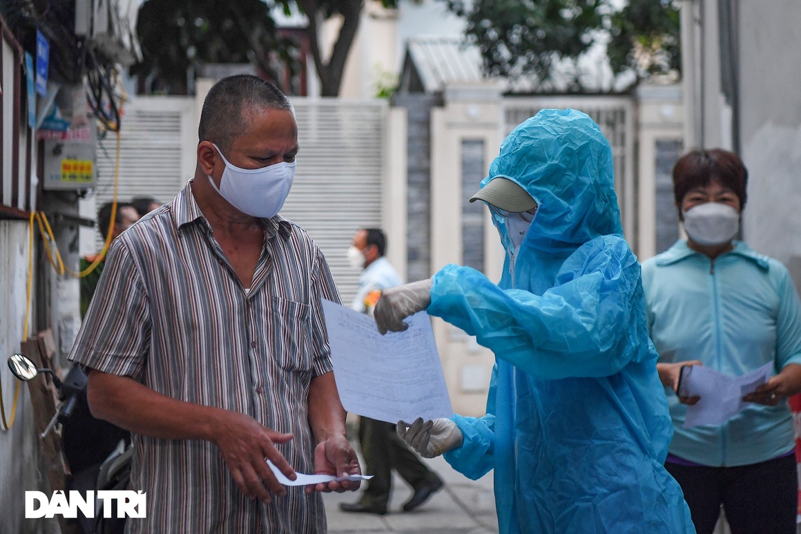 Phong tỏa thêm một ngõ ở Long Biên sau khi CDC Hà Nội công bố ca F0 mới - 4 Phong tỏa thêm một ngõ ở Long Biên sau khi CDC Hà Nội công bố ca F0 mới - 4