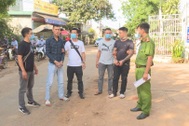 Thất nghiệp ở quán karaoke, 2 đối tượng chuyển sang cướp giật