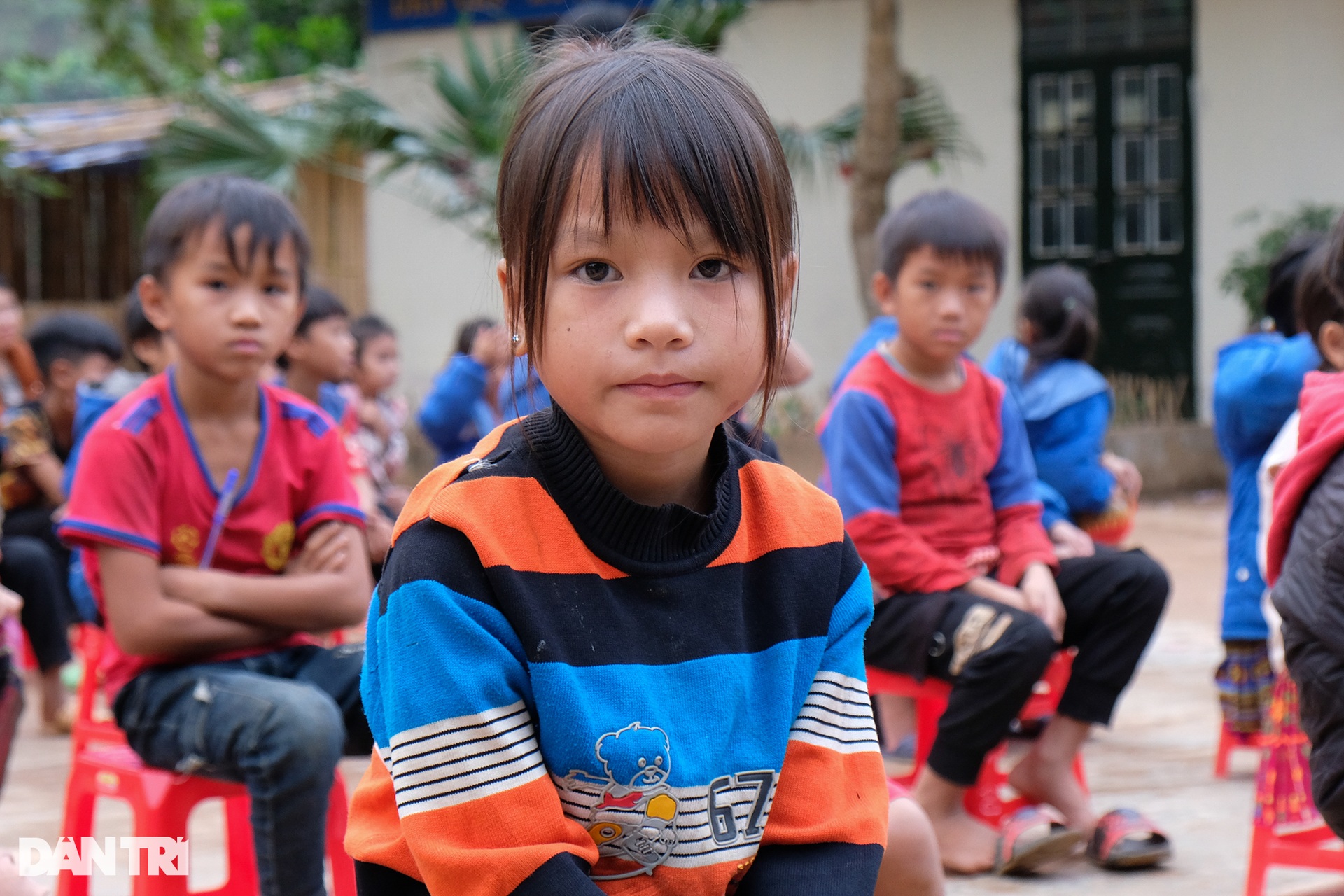 Khởi công xây dựng nhà ở bán trú cho học sinh Huổi Lếch: Niềm vui nhân đôi - 4 Khởi công xây dựng nhà ở bán trú cho học sinh Huổi Lếch: Niềm vui nhân đôi - 4