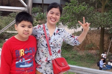 Nữ công nhân 40 tuổi viết tiếp giấc mơ dang dở với 27 điểm tốt nghiệp THPT