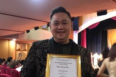 Dễ dãi và lố bịch