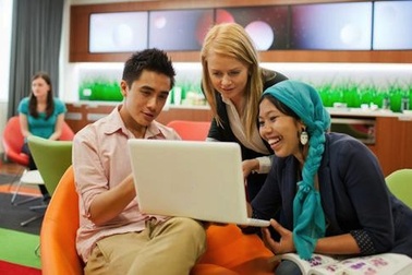 Du học Anh cùng với trường ULSTER với những suất học bổng cao