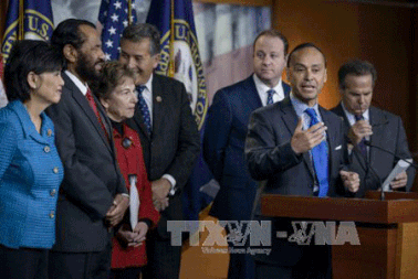 Căng thẳng gia tăng giữa Nhà Trắng và Quốc hội Mỹ