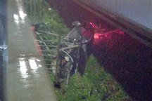 Xe sang Porsche không biển số húc tung lan can, rơi khỏi cầu Sài Gòn