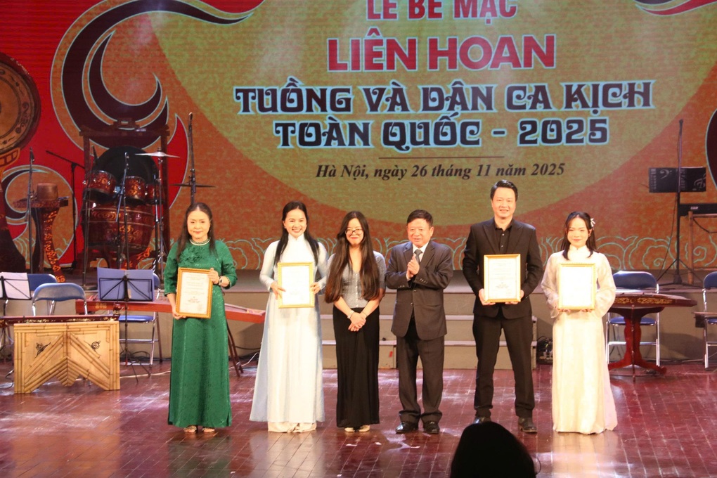 20 huy chương vàng được trao tại Liên hoan Tuồng và Dân ca kịch toàn quốc - 3