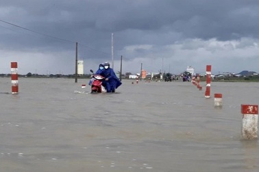 Áp thấp nhiệt đới tan, nhiều nơi tiếp tục mưa rất to