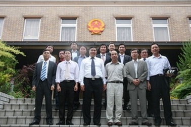 Gặp mặt các trí thức Việt Nam sống, làm việc ở Nhật