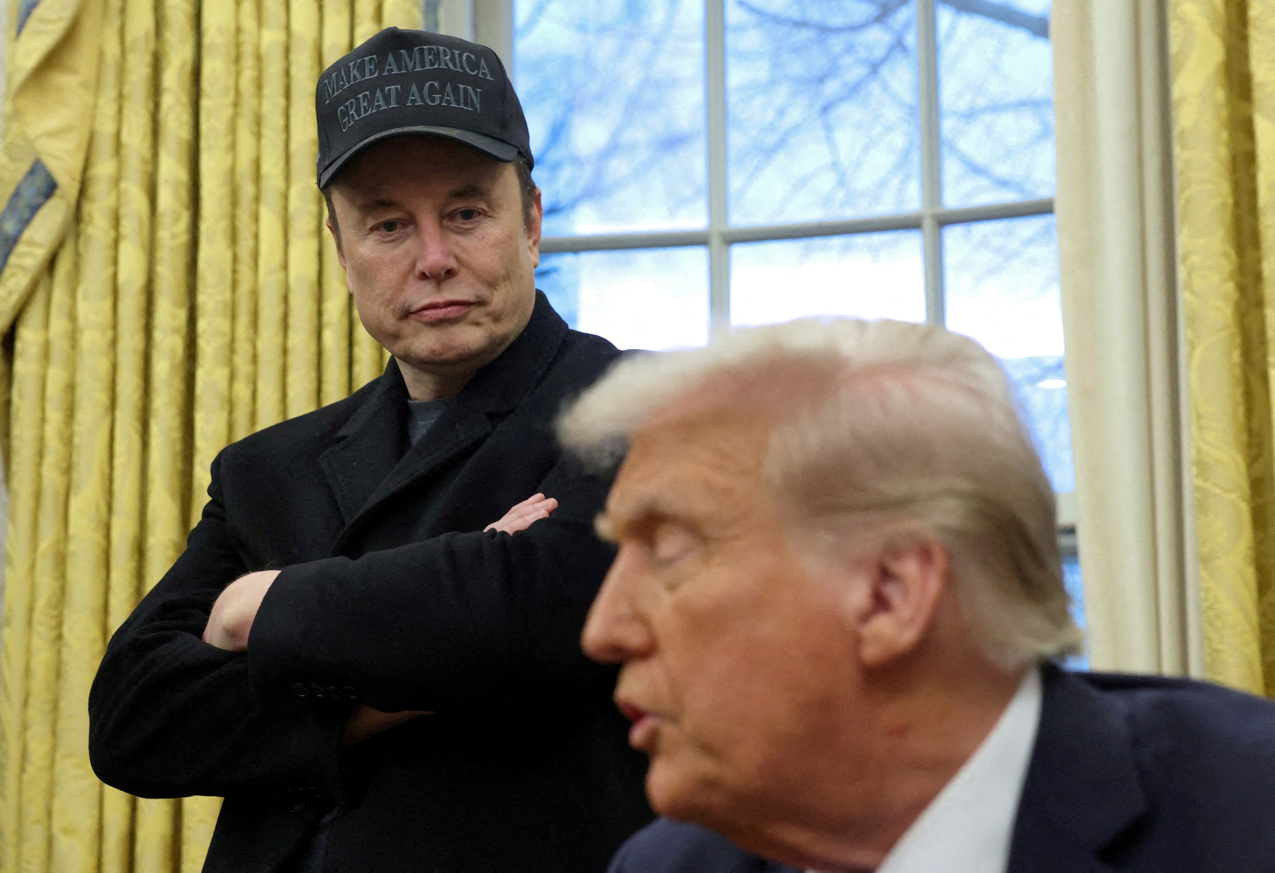 Tỷ phú Musk chỉ trích gay gắt dự luật thuế của ông Trump - 1