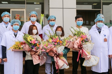 Vì sao bệnh nhân dương tính Covid-19 ở Vĩnh Phúc lây cho nhiều người?