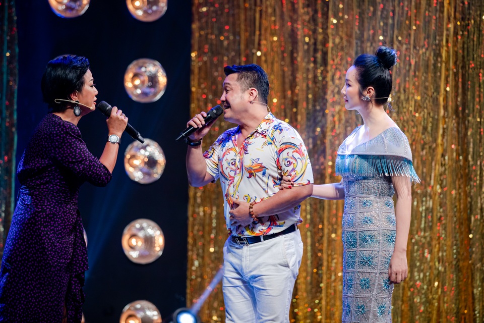 Lý Hùng lần đầu lên tiếng về tin đồn yêu “Nữ hoàng ảnh lịch” Diễm Hương - 6 Lý Hùng lần đầu lên tiếng về tin đồn yêu “Nữ hoàng ảnh lịch” Diễm Hương - 6