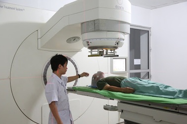 Bệnh nhân xạ trị ung thư dễ bị sút cân