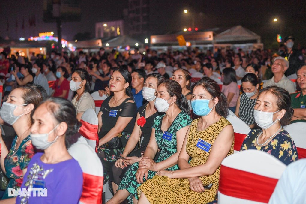 Hàng nghìn người dự khai mạc Lễ hội Đền Hùng 2023 - 4 Hàng nghìn người dự khai mạc Lễ hội Đền Hùng 2023 - 4