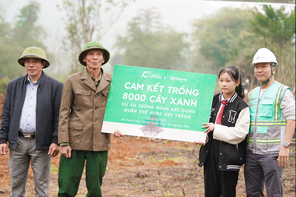 Coteccons trồng 8.000 cây rừng tại khu bảo tồn voọc gáy trắng, Quảng Bình - 2 Coteccons trồng 8.000 cây rừng tại khu bảo tồn voọc gáy trắng, Quảng Bình - 2