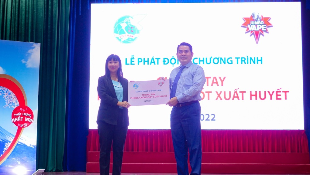 10 năm chung tay phòng chống sốt xuất huyết - 2 10 năm chung tay phòng chống sốt xuất huyết - 2